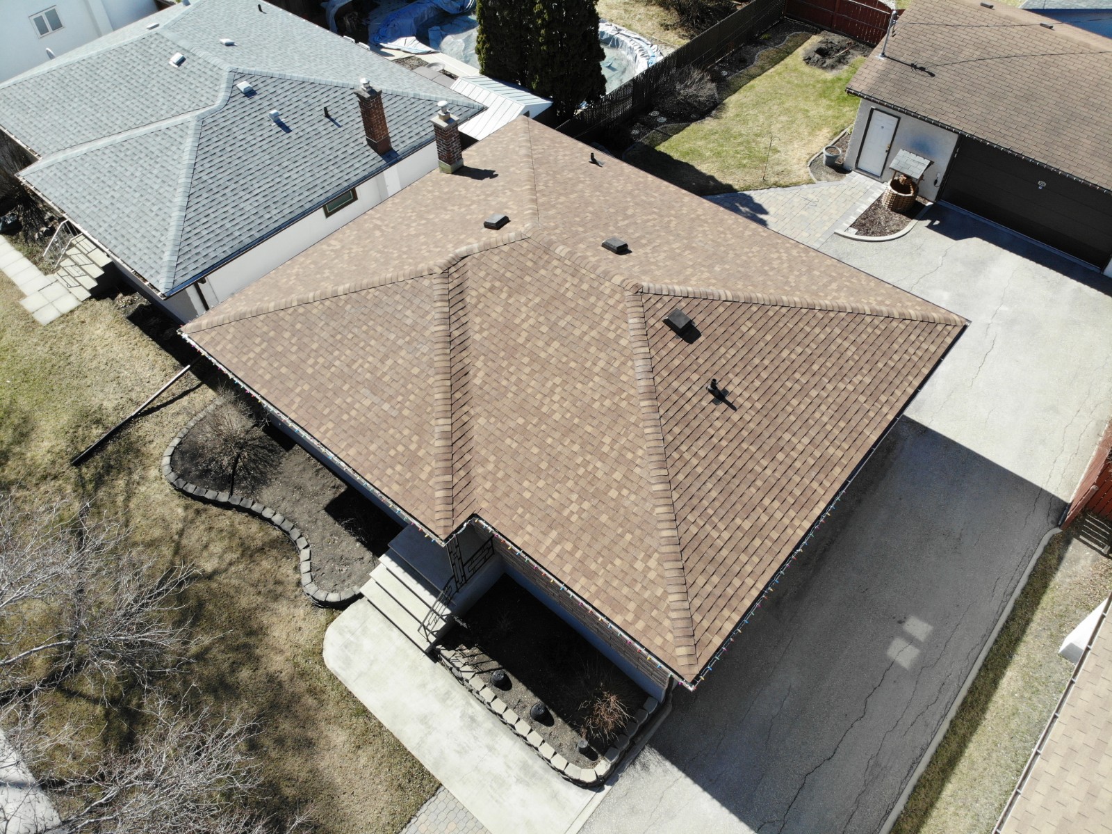 Agassiz Roofing Winnipeg CertainTeed Landmark Resawn Shake Agassiz Roofing